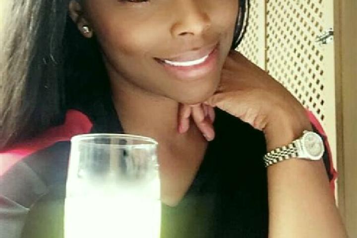 Alice, 34, a black dark-eyed caribbean companion based in Jarjapupeta. Offering Duos, Deep French Kissing, Erotic Massage, Dinner Date. Available for incall ...