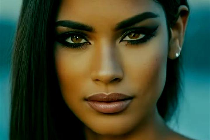 Alice, 34, a black dark-eyed latina companion based in Bage awati. Offering Striptease, Erotic Massage, Domination, Girlfriend Experience. Available for inca...