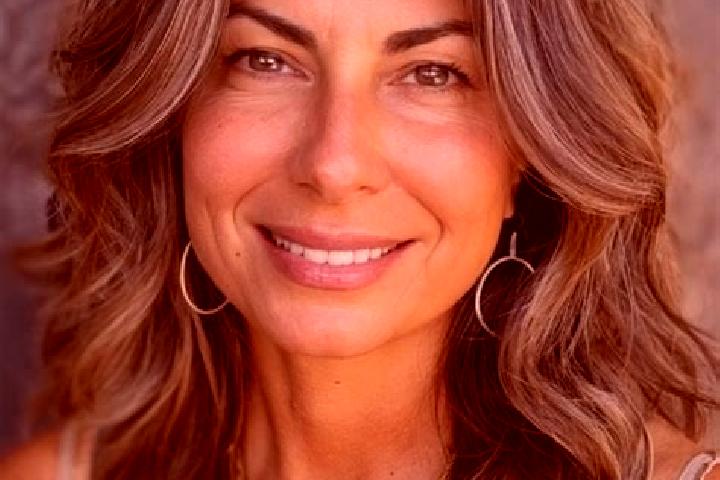 Alice, 34, a brunette grey-eyed caribbean companion based in St. Norbert. Offering 69, GFE, CIM, Overnight. Available for incall and outcall, overnight booki...