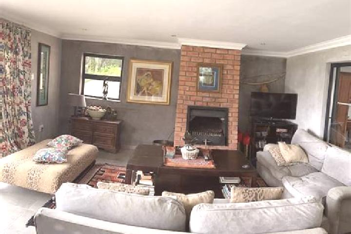 Alice, 34 — Escort in Piet Retief, South Africa