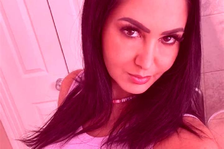 Alice, 35, a auburn blue-eyed mixed companion based in Home. Offering Fetish, Party Girl, A-Level. Available for incall and outcall, day and evening dates.