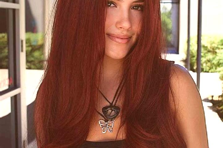 Alice, 35, a auburn dark-eyed caucasian companion based in Rabastens. Offering OWO, Dinner Date, GFE. Available for incall and outcall, day and evening dates.