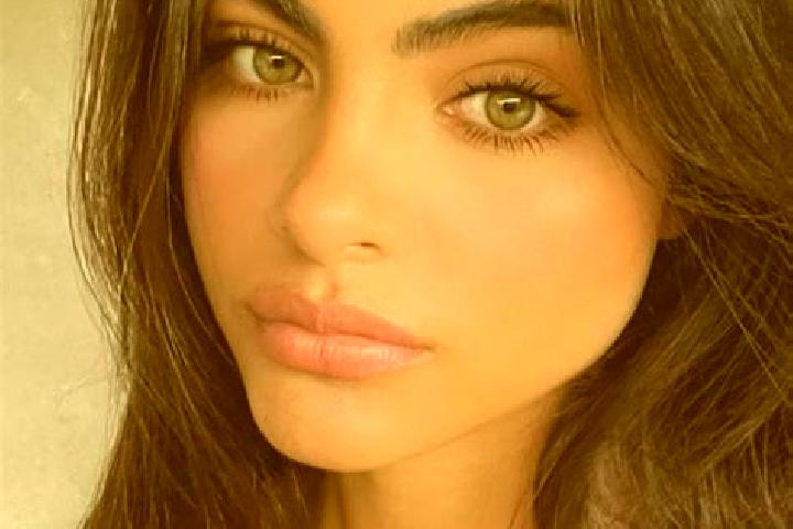 Alice, 35, a brunette grey-eyed indian companion based in Borcka. Offering Duos, Couples, CIM. Available for incall and outcall, day and evening dates.