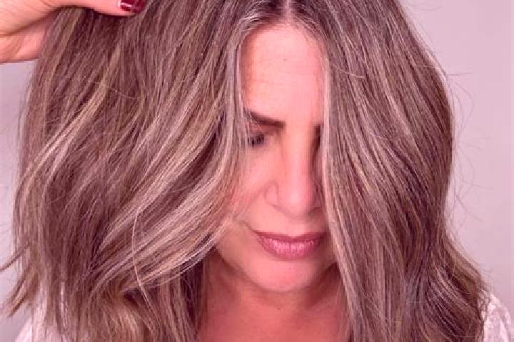 Alice, 35, a dark blonde grey-eyed mixed companion based in Kalangsari. Offering Roleplay, Prostate Massage, A-Level, Domination. Available for incall and ou...