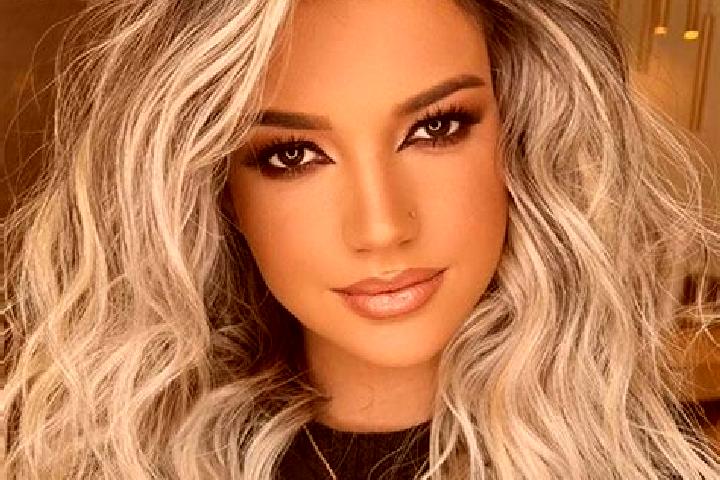 Alice, 35, a platinum blonde brown-eyed indian companion based in Hinsdale. Offering GFE, Dinner Date. Available for incall and outcall, day and evening dates.