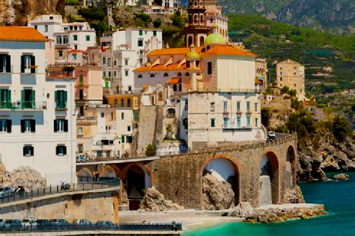 Alice, 35 — Escort in Cervino, Italy