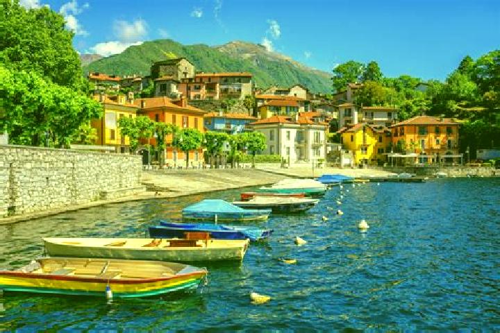 Alice, 35 — Escort in Mergozzo, Italy