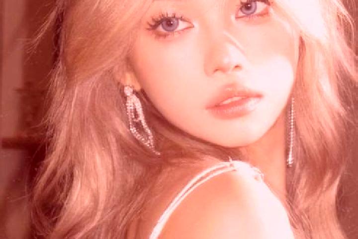 Alice, 36, a blonde dark-eyed asian companion based in Veraejaemaeki. Offering Dinner Date, Tantra, A-Level. Available for incall and outcall, day and evenin...