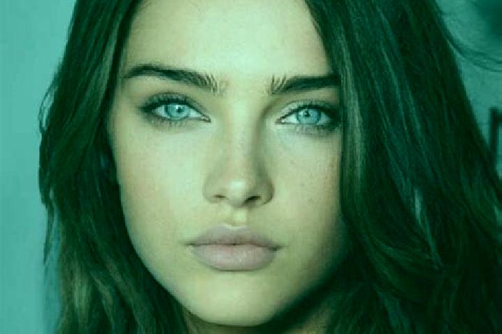 Alice, 36, a brunette blue-eyed middle eastern companion based in Milharado. Offering Roleplay, Domination, OWO. Available for incall and outcall, day and ev...