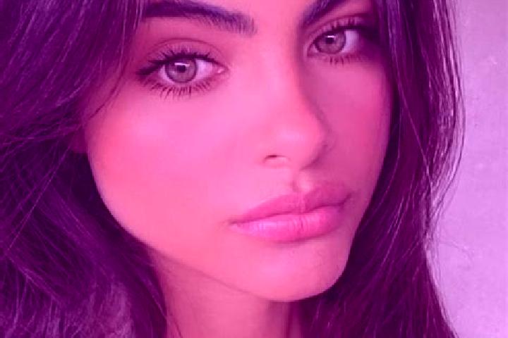 Alice, 36, a brunette dark-eyed middle eastern companion based in Abdanan. Offering Tantra, Domination, Couples, A-Level. Available for incall and outcall, o...