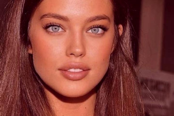 Alice, 36, a chestnut green-eyed mediterranean companion based in Bozan. Offering Domination, OWO, Deep French Kissing, Party Girl, Striptease. Available for...