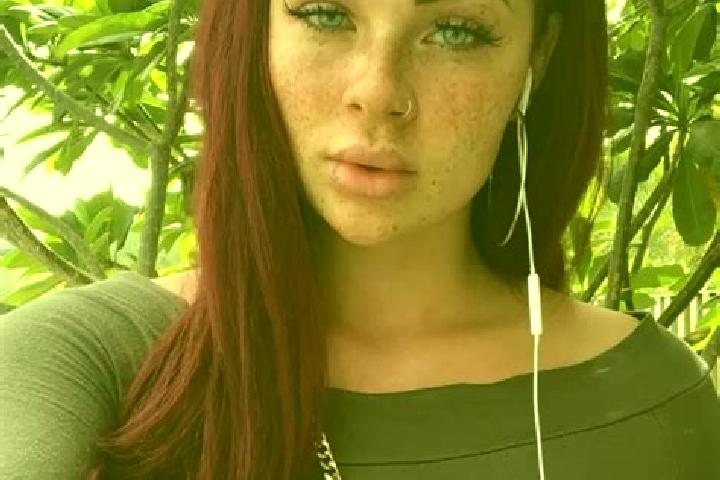 Alice, 36, a red green-eyed mediterranean companion based in Valea Lupului. Offering Party Girl, CIM. Available for incall and outcall, overnight bookings av...