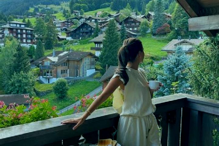 Alice, 36 — Escort in Barschwil, Switzerland