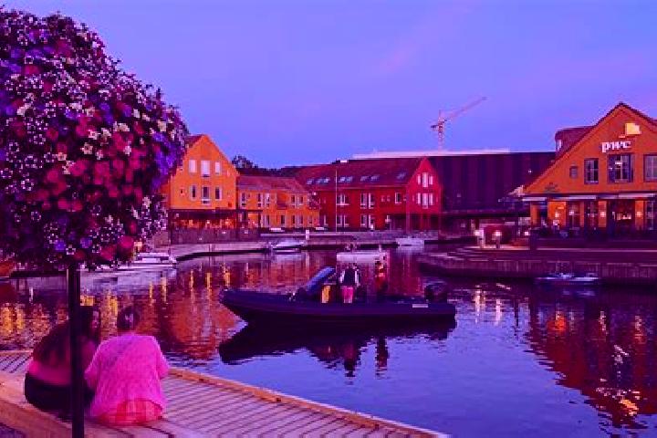 Alice, 36 — Escort in Sand, Norway