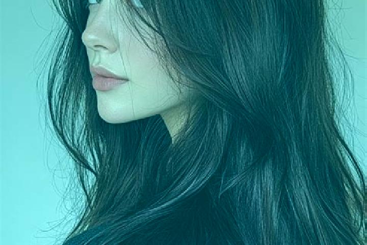 Alice, 37, a auburn brown-eyed mediterranean companion based in Ebertshausen. Offering Fetish, Party Girl, CIM. Available for incall and outcall, overnight b...