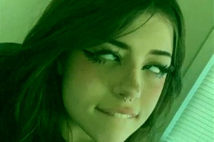 Alice, 37, a black blue-eyed caucasian companion based in Bullendorf. Offering A-Level, Domination, OWO. Available for incall and outcall, day and evening da...