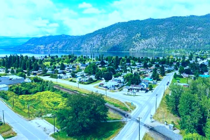 Alice, 37 — Escort in Chase, Canada