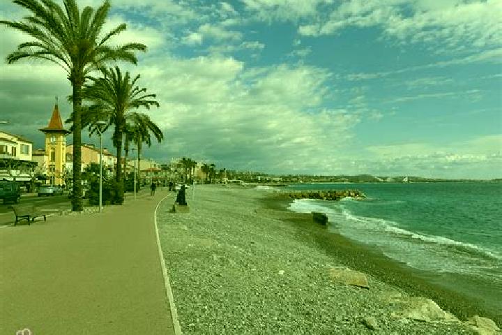 Alice, 38, a auburn hazel-eyed mediterranean companion based in Cagnes-sur-Mer. Offering BDSM, Prostate Massage, Massage, Roleplay. Available for incall and ...