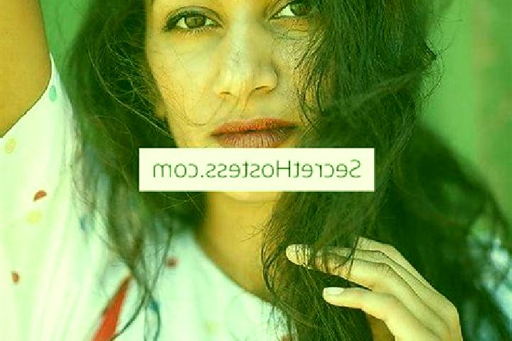 Alice, 38, a black brown-eyed indian companion based in Bhairapura. Offering Girlfriend Experience, Striptease, Deep French Kissing, Erotic Massage, Couples....