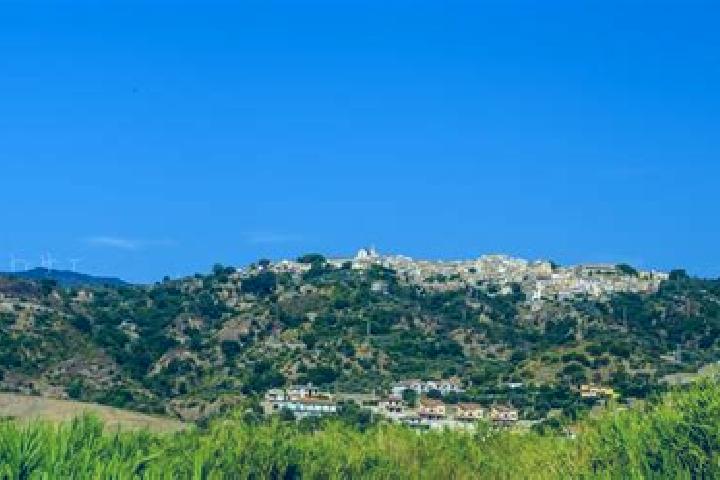 Alice, 38, a black dark-eyed mixed companion based in Sant Andrea Apostolo dello Ionio. Offering Striptease, Duos. Available for incall and outcall, overnigh...
