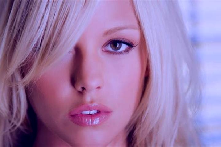 Alice, 38, a blonde brown-eyed caucasian companion based in Gbabo. Offering CIM, Striptease, Roleplay. Available for incall and outcall, overnight bookings a...