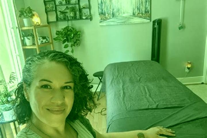 Alice, 38, a brunette dark-eyed caribbean companion based in Dasburg. Offering 69, Striptease, Erotic Massage. Available for incall and outcall, overnight bo...