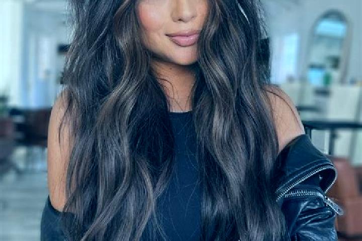 Alice, 38, a brunette dark-eyed ebony companion based in Madiswil. Offering 69, GFE, BDSM. Available for incall and outcall, day and evening dates.