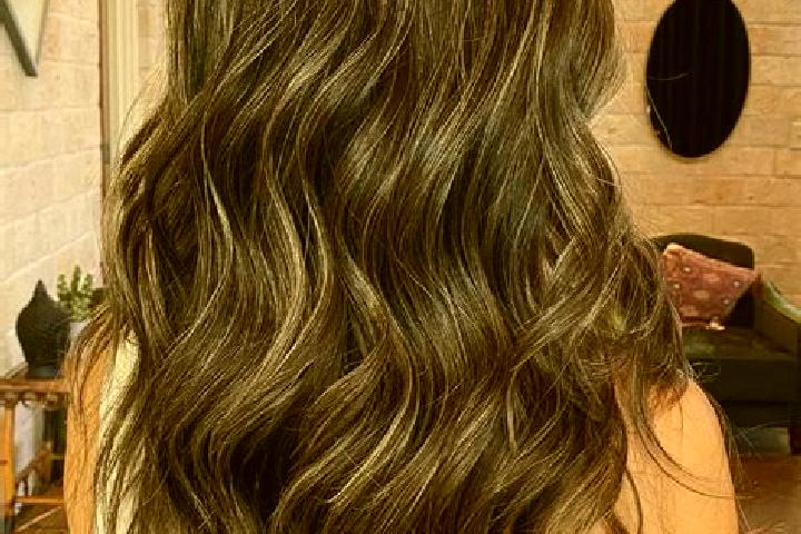 Alice, 38, a brunette grey-eyed mixed companion based in Sao Domingos. Offering Massage, CIM, Erotic Massage. Available for incall and outcall, overnight boo...