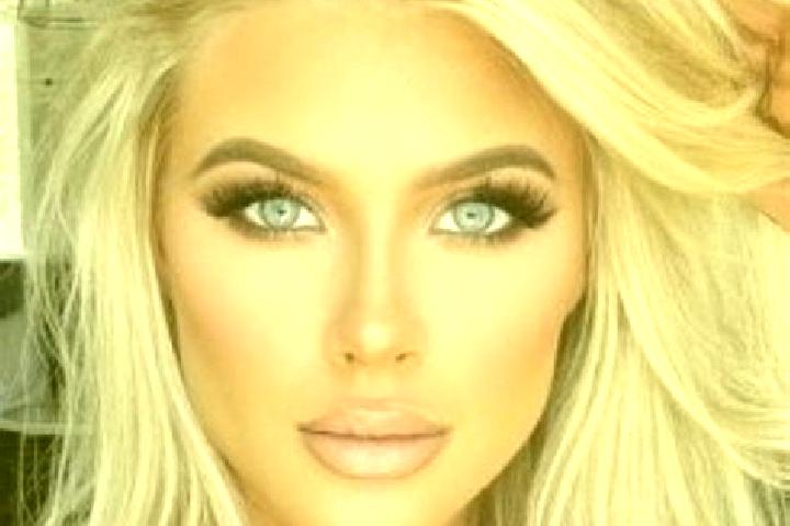 Alice, 38, a platinum blonde green-eyed mixed companion based in Keifa. Offering Erotic Massage, Travel Companion, Party Girl, Striptease. Available for inca...