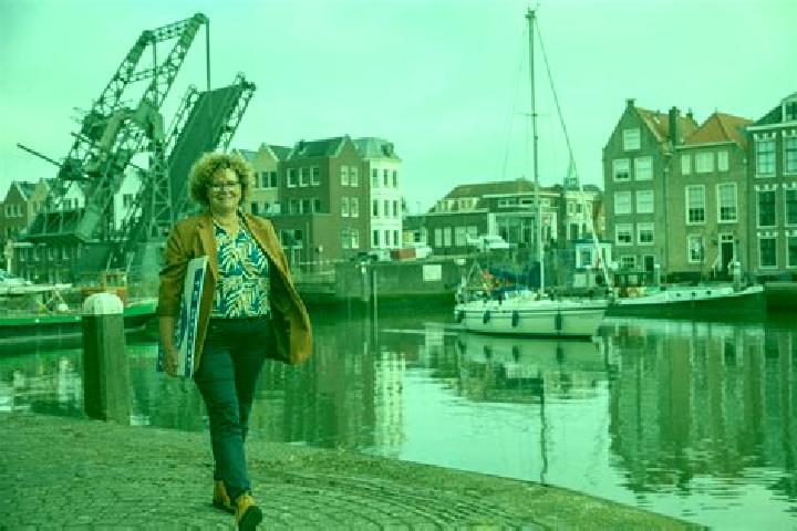 Alice, 38 — Escort in Maassluis, Netherlands