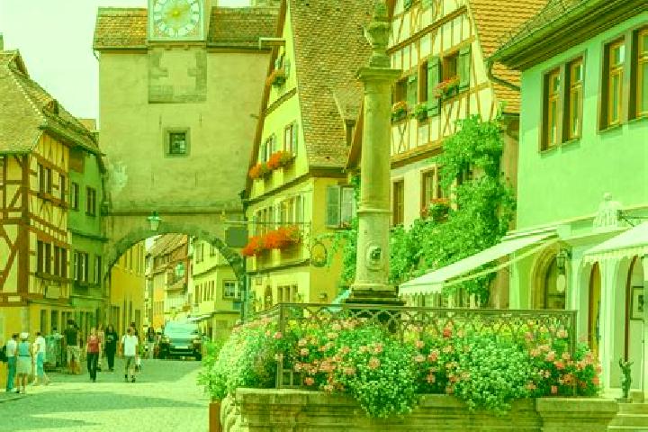 Alice, 38 — Escort in Niederschoena, Germany