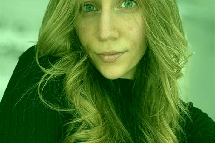 Alice, 38 — Escort in Taufkirchen, Germany