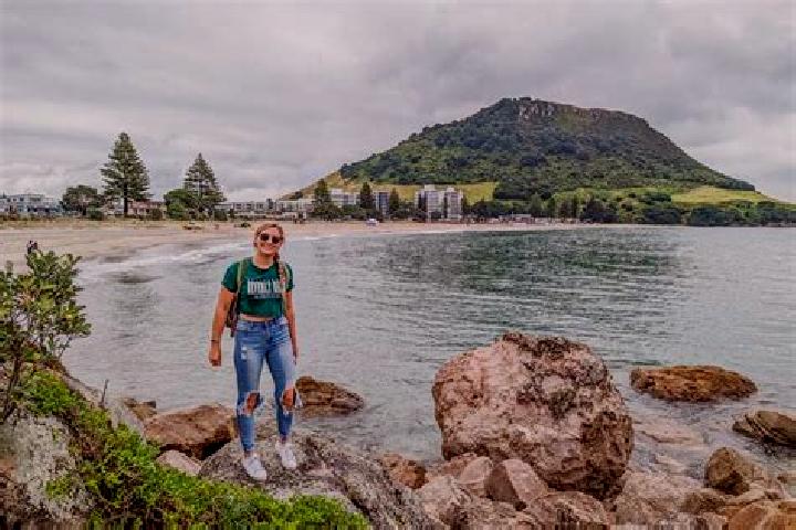 Alice, 38 — Escort in Tauranga, New Zealand