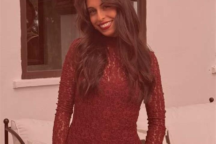 Alice, 38 — Escort in Villarejo de Fuentes, Spain