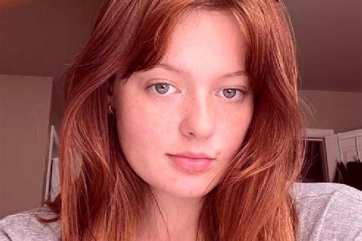 Alice, 39, a auburn blue-eyed mediterranean companion based in Champagnac-la-Riviere. Offering CIM, BDSM, Deep French Kissing. Available for incall and outca...