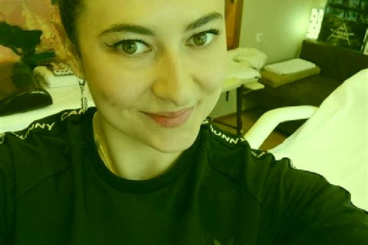 Alice, 39, a brunette dark-eyed slavic companion based in Huadian. Offering CIM, BDSM, Girlfriend Experience, Erotic Massage. Available for incall and outcal...