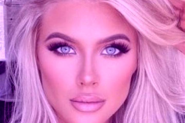 Alice, 39, a platinum blonde brown-eyed indian companion based in Epuni. Offering Striptease, Dinner Date, GFE. Available for incall and outcall, day and eve...