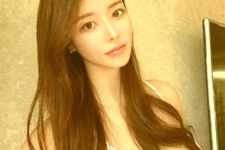 Alice, 39 — Escort in Enjiang, China