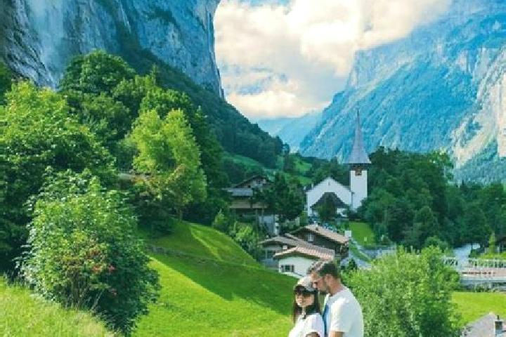 Alice, 39 — Escort in Noiraigue, Switzerland