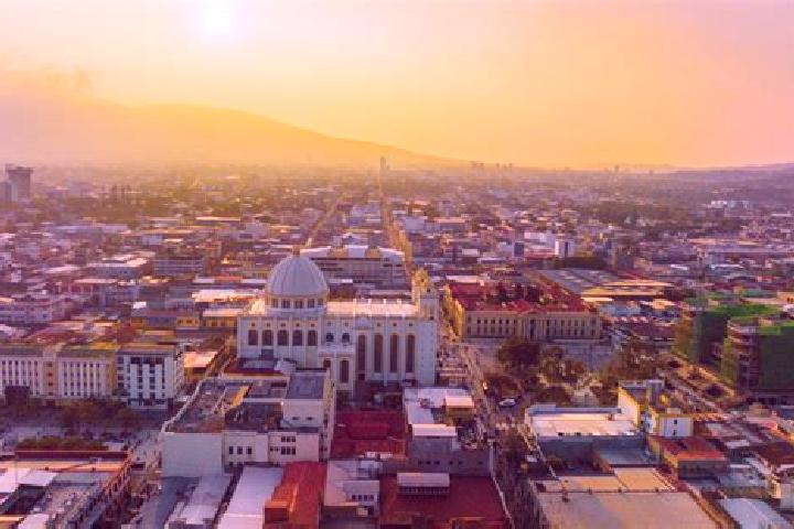 Alice, 39 — Escort in San Jose de la Laja, Mexico