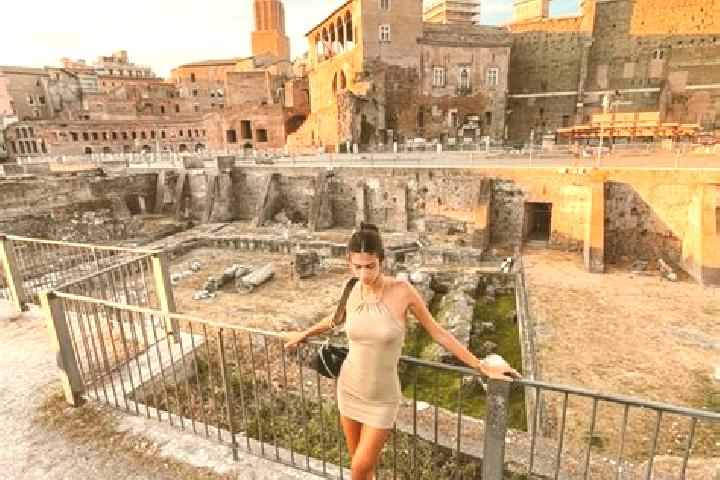 Alice, 39 — Escort in Viagrande, Italy