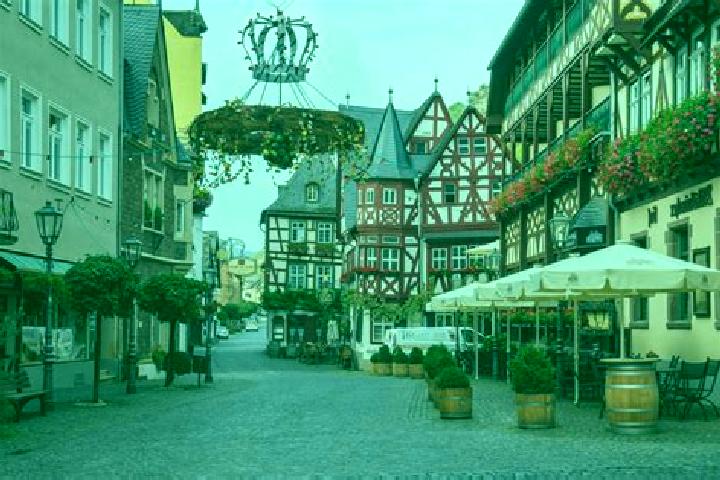 Alice, 39 — Escort in Weil am Rhein, Germany