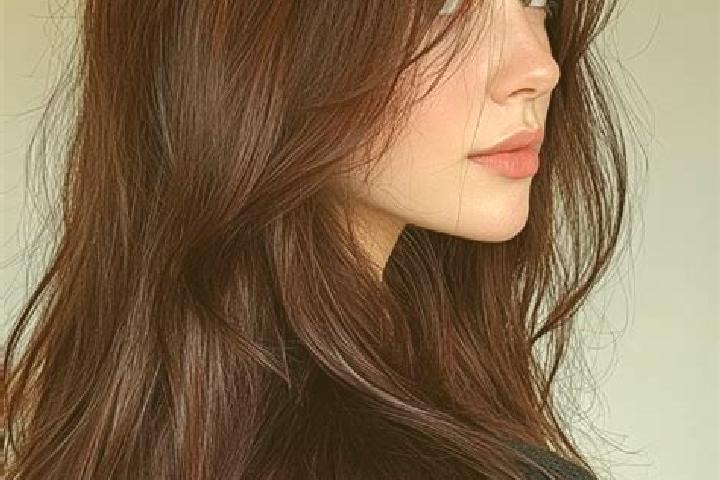 Amelia, 20, a auburn brown-eyed caucasian companion based in IJmuiden. Offering CIM, Overnight, GFE. Available for incall and outcall, day and evening dates.