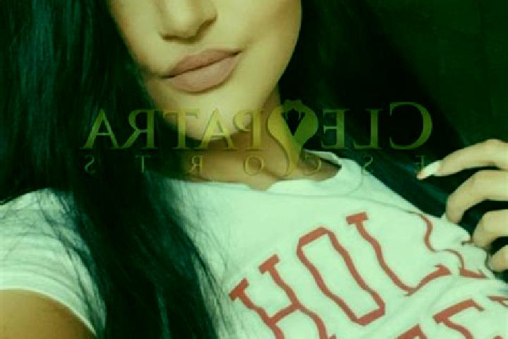Amelia, 20, a auburn dark-eyed slavic companion based in Torremaggiore. Offering BDSM, OWO, Tantra, Dinner Date. Available for incall and outcall, overnight ...