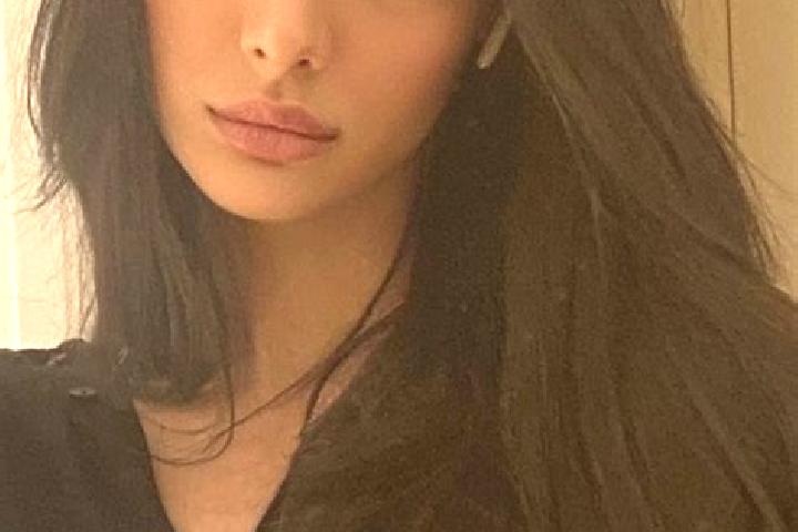 Amelia, 20, a black grey-eyed middle eastern companion based in Les Adrets. Offering 69, Overnight, Domination, Duos. Available for incall and outcall, day a...