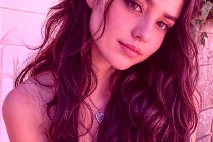Amelia, 20, a black hazel-eyed mediterranean companion based in Kubangsari. Offering Overnight, OWO, Travel Companion, Girlfriend Experience, Couples. Availa...