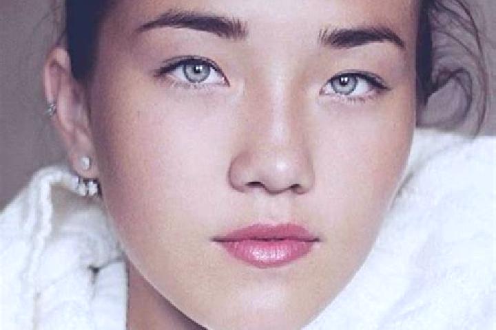 Amelia, 20, a brunette grey-eyed caucasian companion based in La Feuillie. Offering Fetish, Roleplay, Duos. Available for incall and outcall, day and evening...