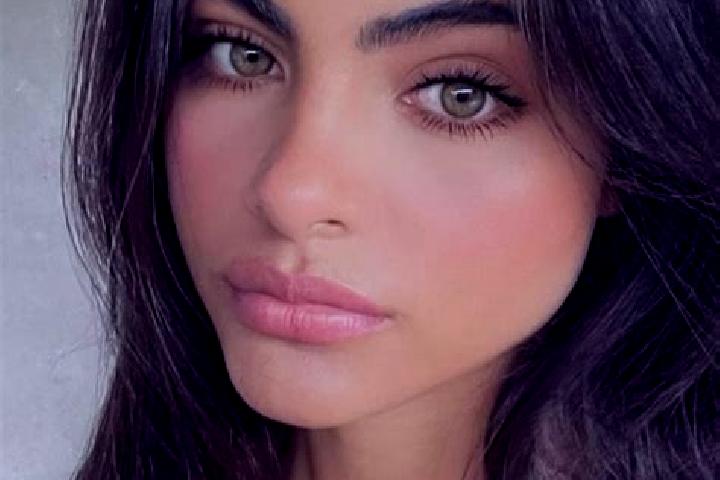 Amelia, 20, a chestnut grey-eyed indian companion based in Riverlea. Offering Prostate Massage, Overnight, Massage. Available for incall and outcall, overnig...