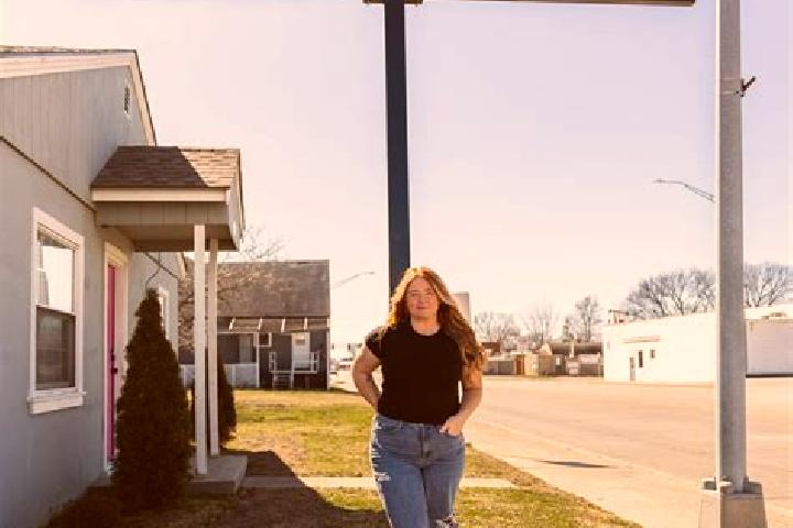 Amelia, 20 — Escort in Atkinson, United States
