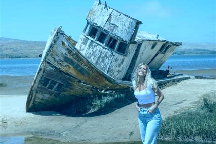 Amelia, 20 — Escort in Point Reyes Station, United States